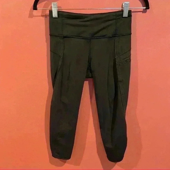 Lululemon Black Capris - Picture 1 of 8